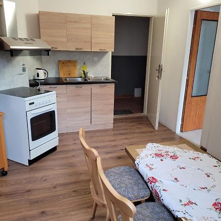 Studentska Apartments 카를로비바리 외부 사진